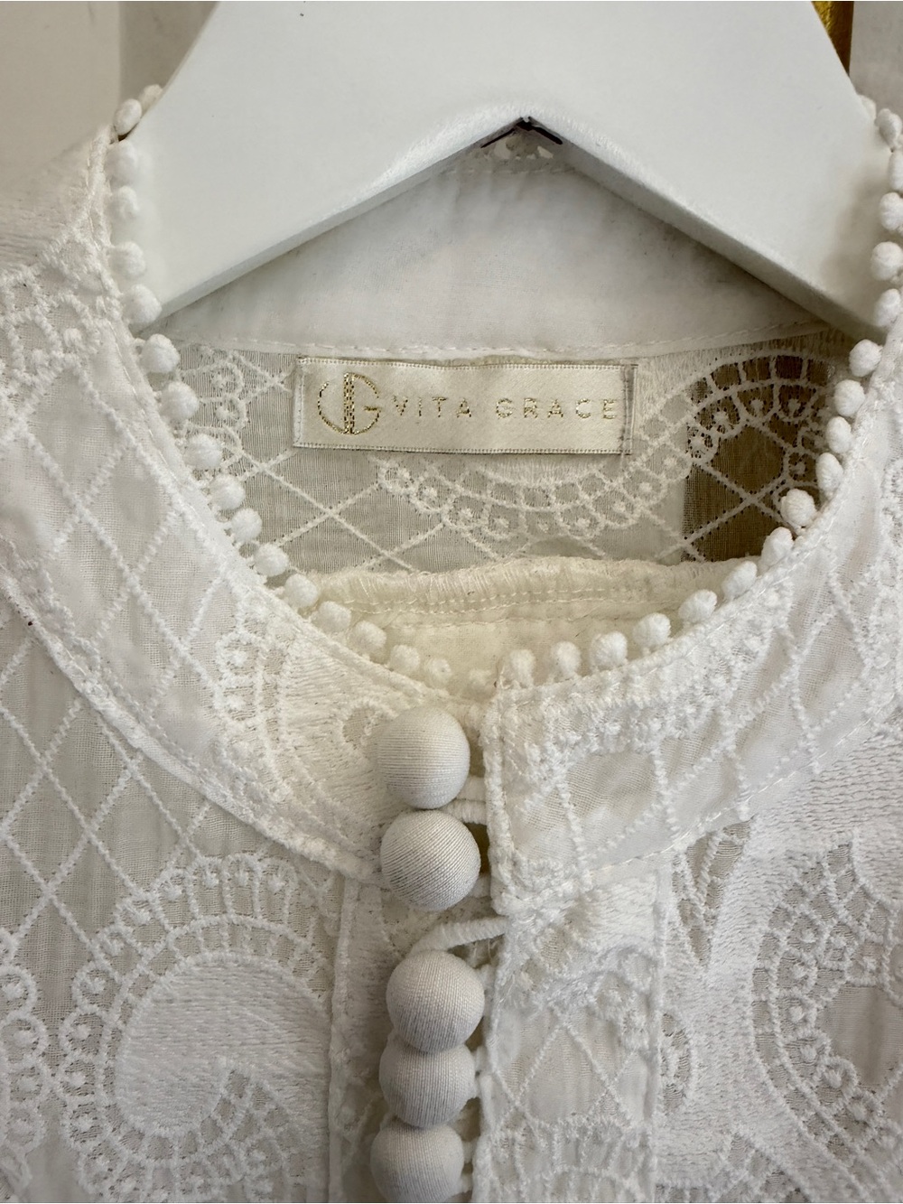 Gorgeous White Lace Ruffle Blouse - Women's Top in size Small - Picture 4 of 5